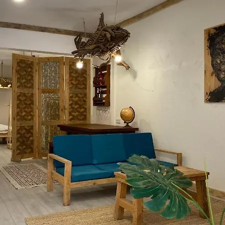 Apartment Cozy Design Flat In The Heart Of